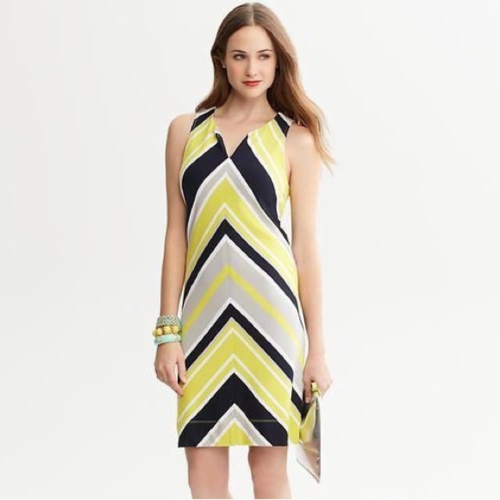 Banana Republic x Milly Chevron Dress NWT in Size 6